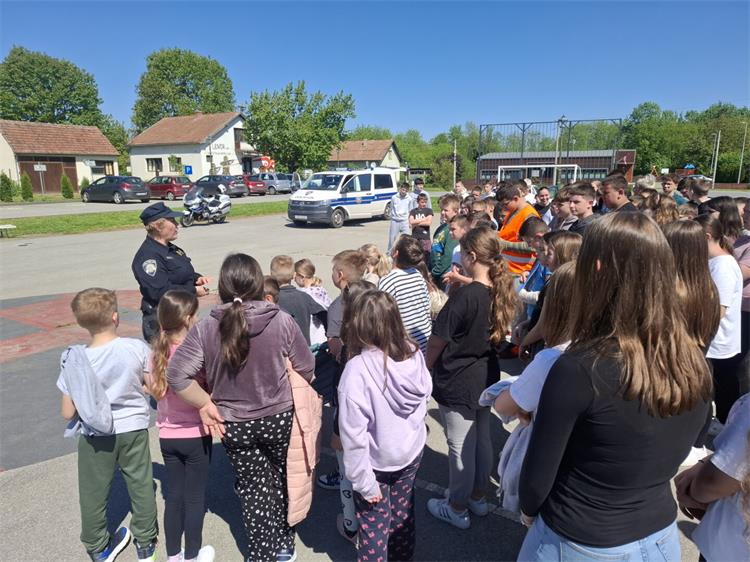 Slika /PU_VP/2023/1gr 1.jpg